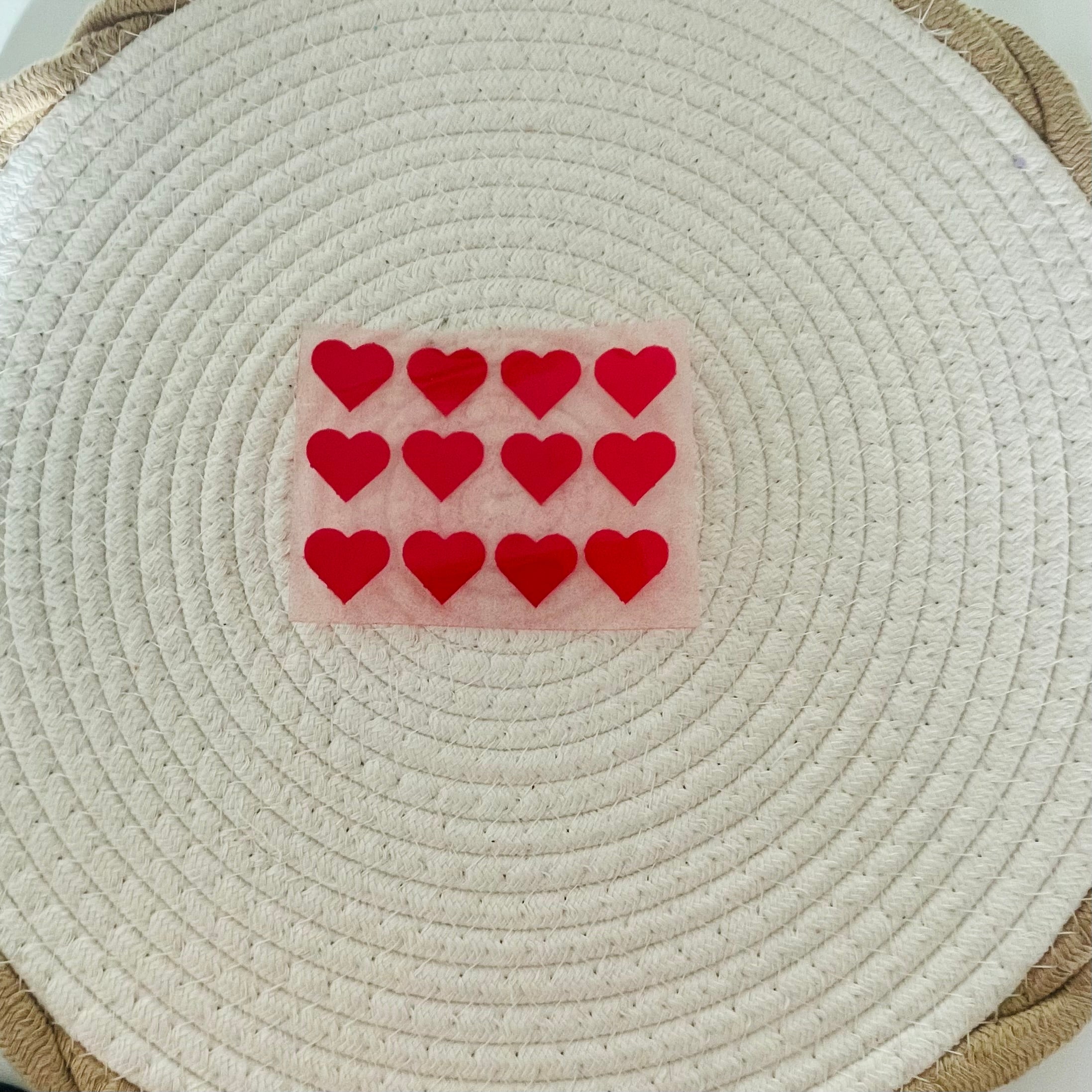 Flock- Patch - 12 kleine Herzchen in ROT oder PINK. Perfekt für ein Echtes Unikat! Werde dein eigener Designer und zaubere einzigartige Unikate!