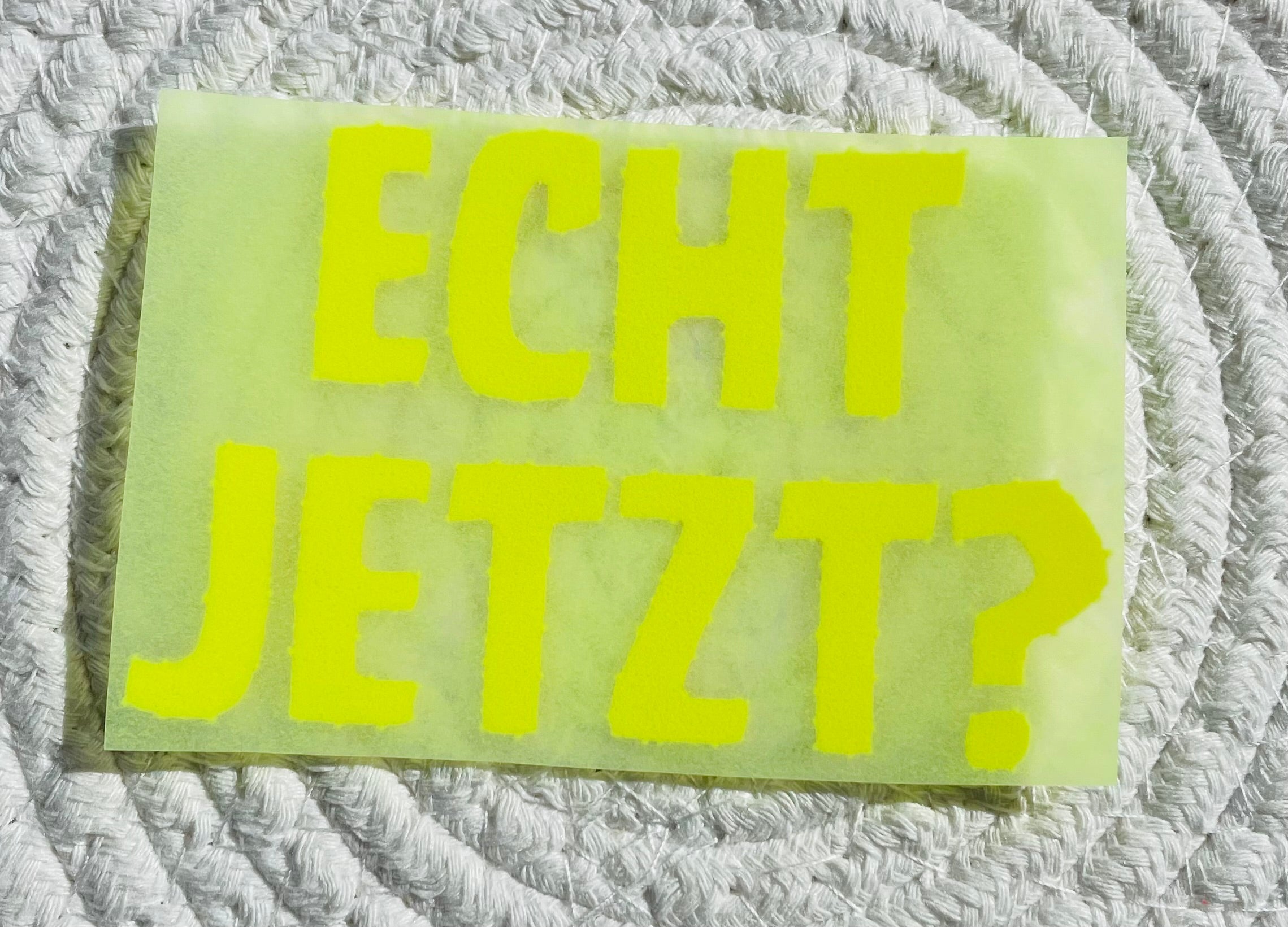 Flock-Patch Maxi „Echt jetzt?“ – Samtiges Statement zum Aufbügeln. Designe dein eigenes Unikat!