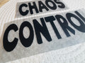 „CHAOS CONTROL“ – Flock-Patch zur Personalisierung. Werde dein eigener Designer