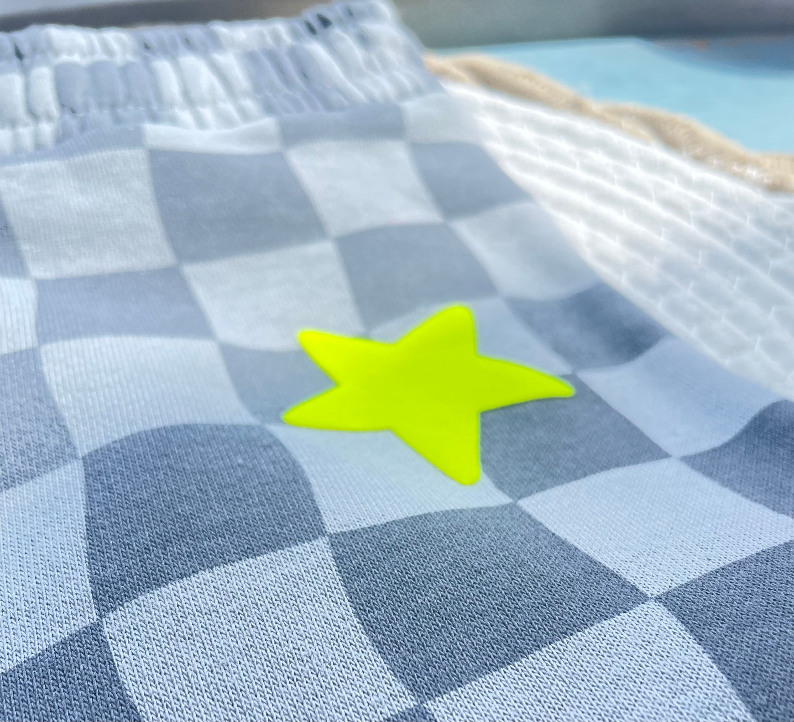 Stern - Flockpatch in knalligen neonfarben * 5 cm * Designe dein eigenes Unikat und werde zum Hingucker.