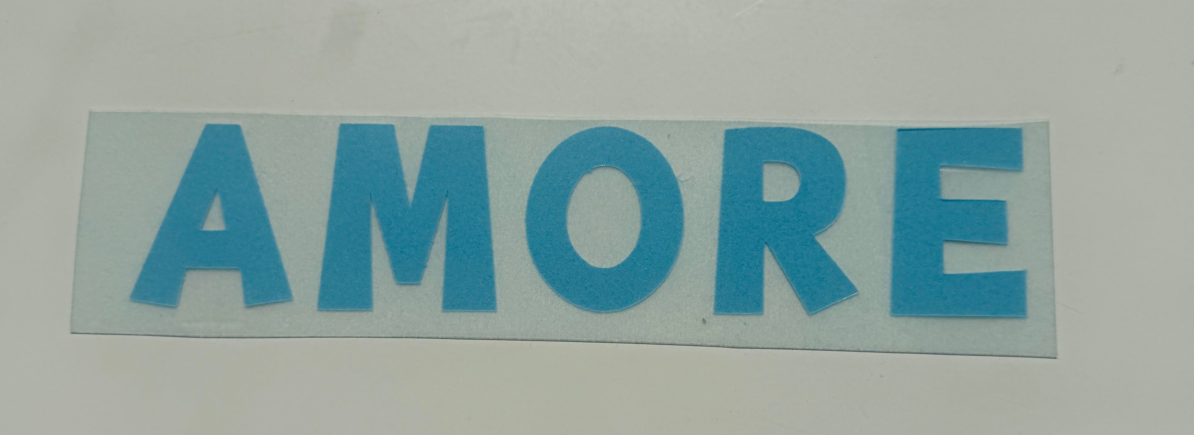 „ AMORE „ Flock - Patch * Ein Hauch von Liebe zum Aufbügeln: Dein DIY „AMORE“ Moment!
