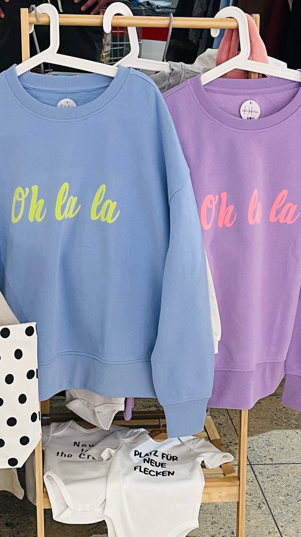 *** RESTBESTAND *** Kuscheliger Pulli mit „ Oh la la - Patch „ Eigenproduktion